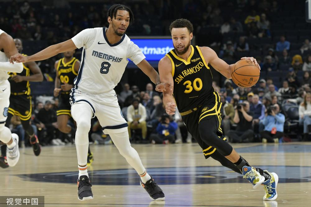 手都能在公 手都能在公