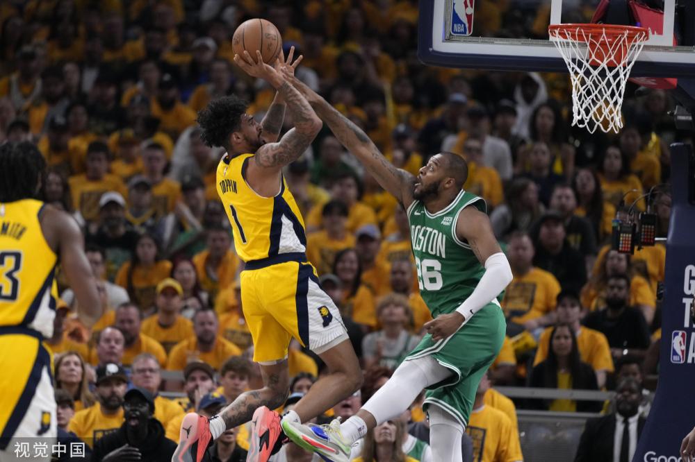 但他的表现 但他的表现