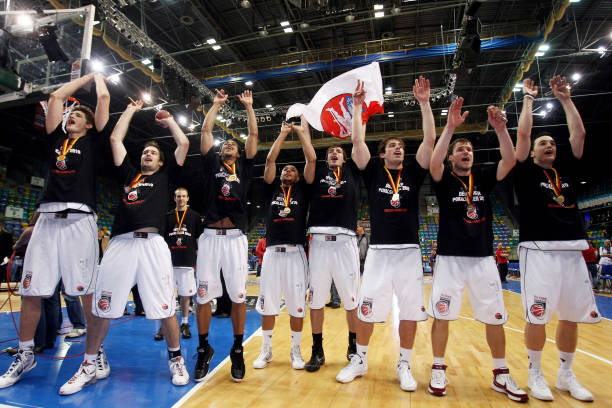 更加突显了 更加突显了